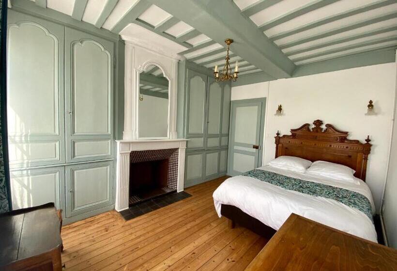 家庭间, Manoir De L Oiselière