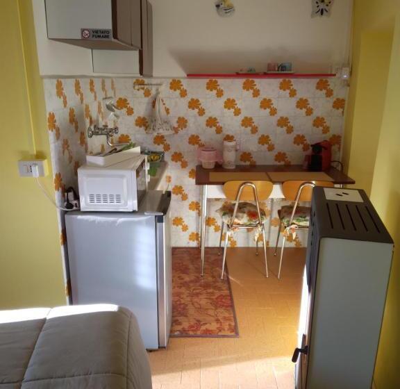 Студио Стандарт Вид на Сад, B&b La Marmotta