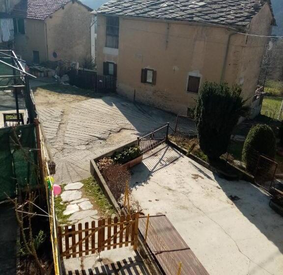 4인용 스탠다드 룸, B&b La Marmotta