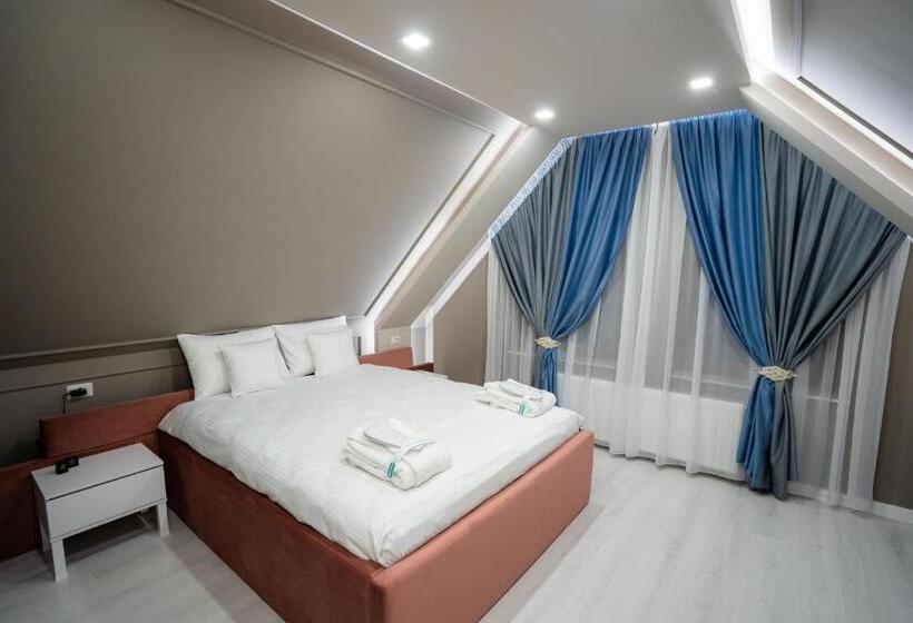 سوییت جونیور, Shimresidence Luxury
