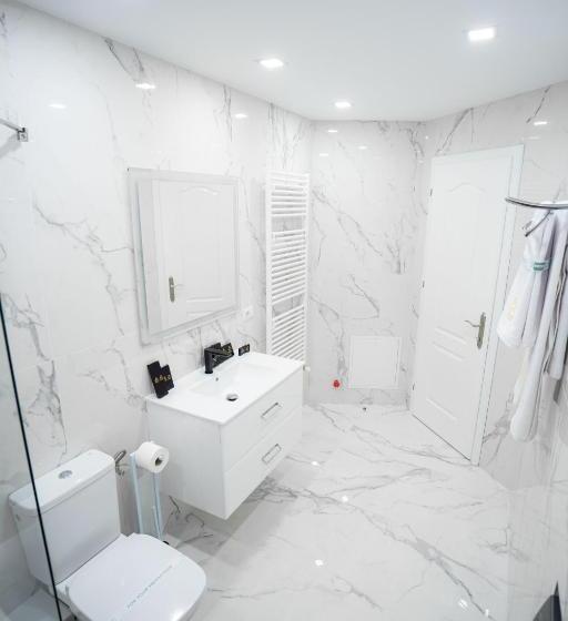 سوییت جونیور, Shimresidence Luxury