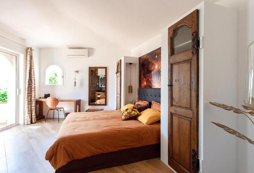Номер Стандарт с Террасой, Le Domaine Des Mûriers   Charme, Chic, Calme En Provence Côte D Azur