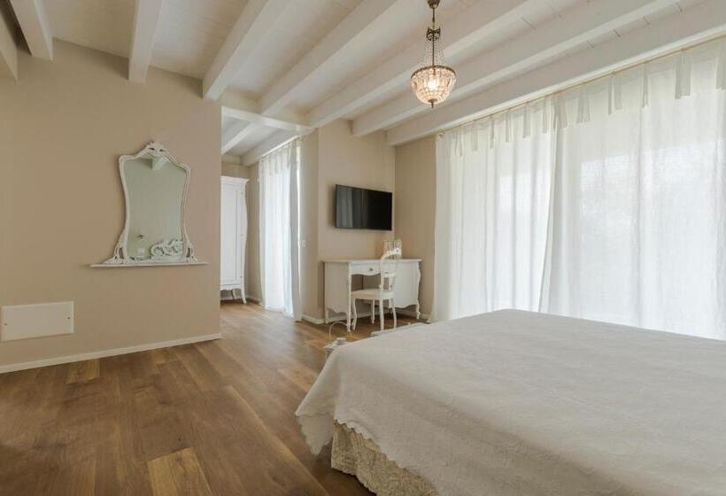 풀장 전망 스위트, Il Cantuccio Sul Garda   Relais Di Charme