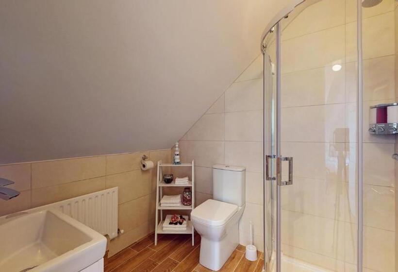 Семейный Номер, Ross Beach Family Farmhouse B&b