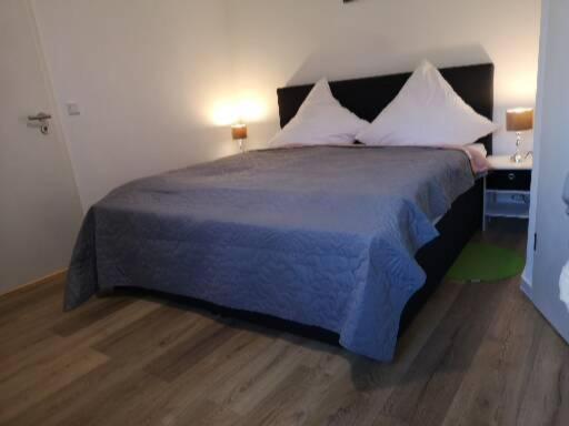 Номер Deluxe, Radevormwald