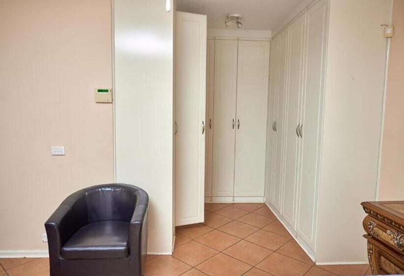 Люкс Вид на Море, Seaview Executive Guest House
