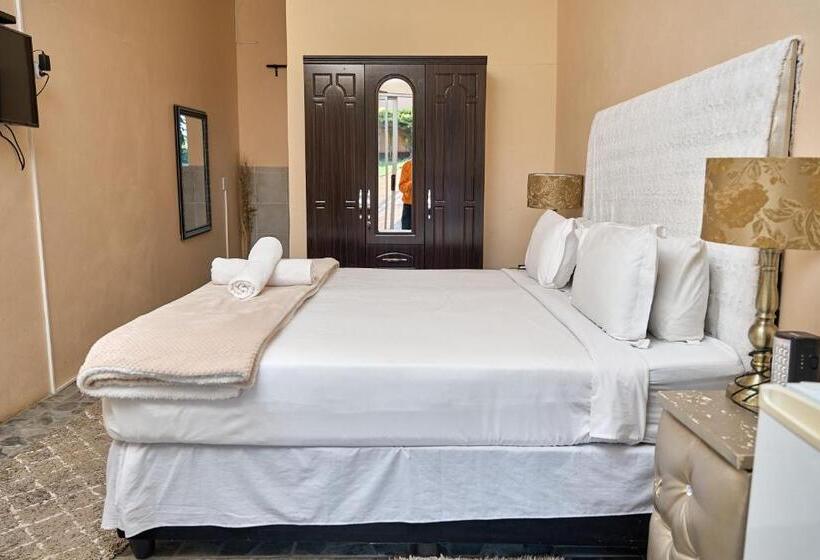 Номер Комфорт, Seaview Executive Guest House