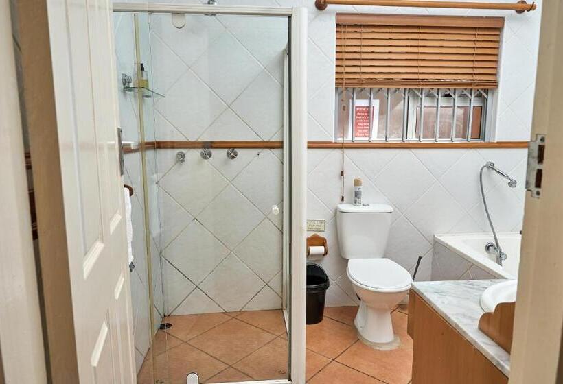 Номер Deluxe Вид на Море, Seaview Executive Guest House
