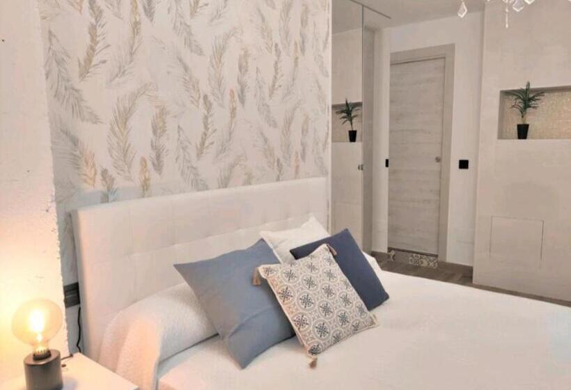 סטודיו דלוקס, Suite Haus Vargas