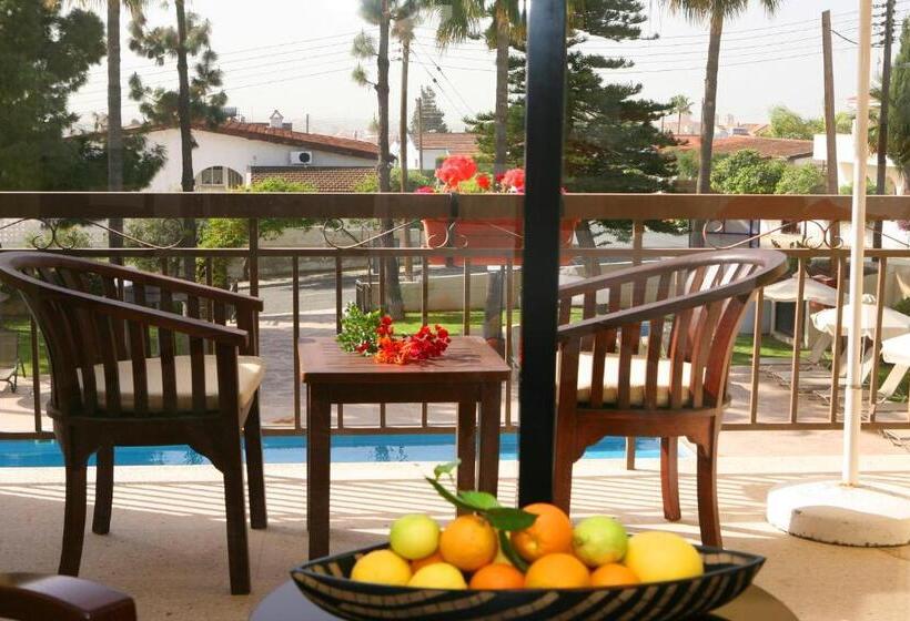 إستوديو قياسى, Club Aphrodite