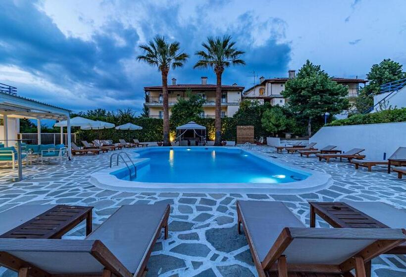 Семейный Номер, Theo Bungalows Boutique
