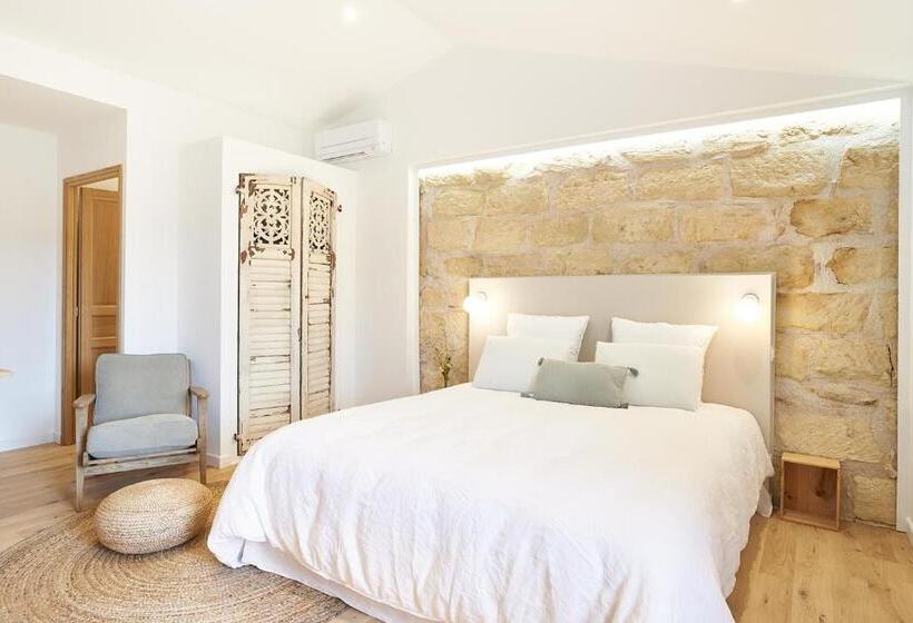 Люкс с гидромассажем, Maison 1634   Parking, Petit Dejeuner Compris, Proche Centre, Climatisation, Piscine