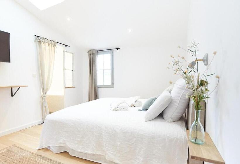 Номер Superior Кровать Кинг, Maison 1634   Parking, Petit Dejeuner Compris, Proche Centre, Climatisation, Piscine