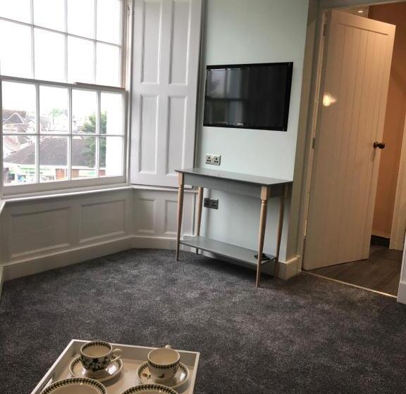 Номер Стандарт Вид на Горы, Mount Street House