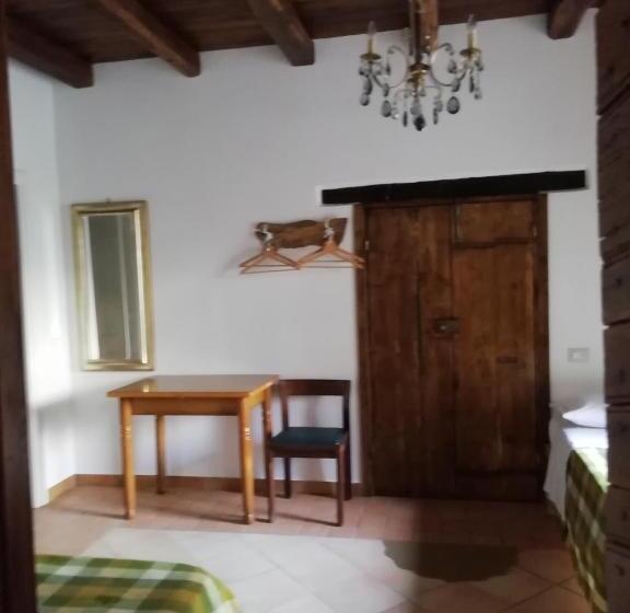 Номер Стандарт, Il Cortile Del Castello