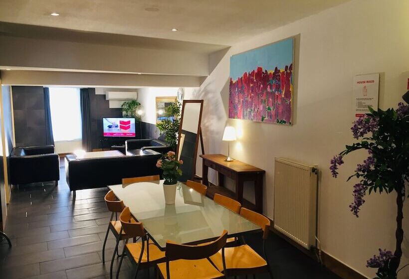 4 Bedroom Apartment, Amsterdam Nieuwmarkt Center Apartments