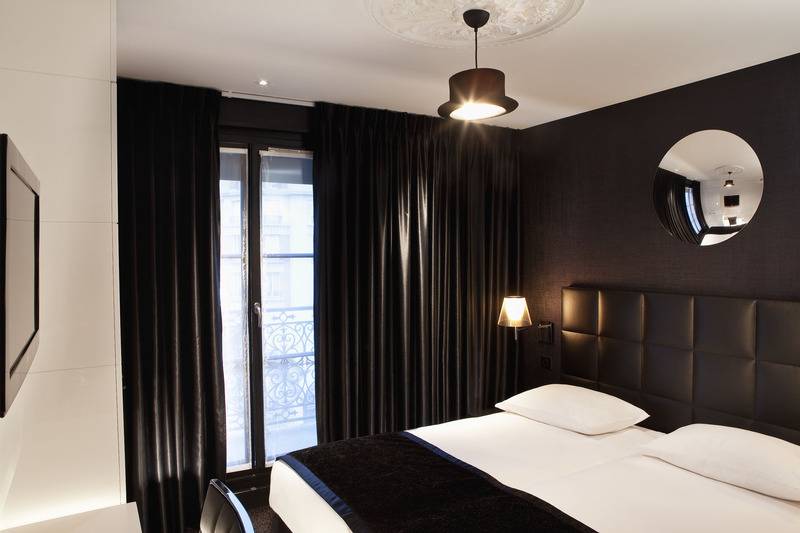 Классический Номер, First Hotel Paris Tour Eiffel