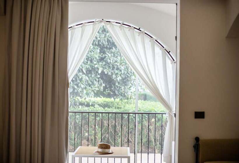 Quarto superior, Tenuta Moreno