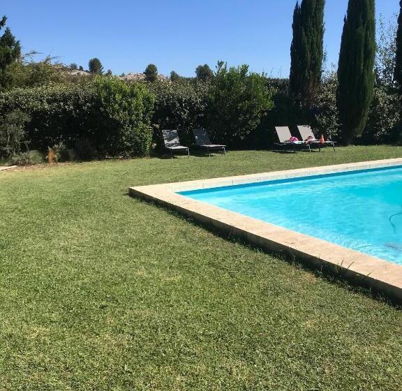 带大床的标准间, Mas Des Alpilles