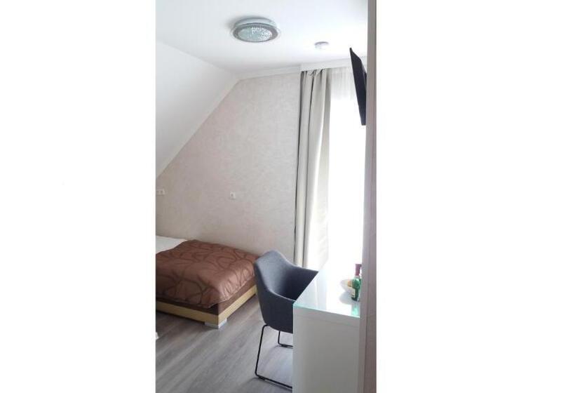 Номер Стандарт Индивидуальный, Müller Residenz Zur S Bahn Karlsfeld