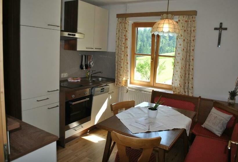 バルコニー付き１ベッドルームアパートメント, Familienbauernhof Glockriegl