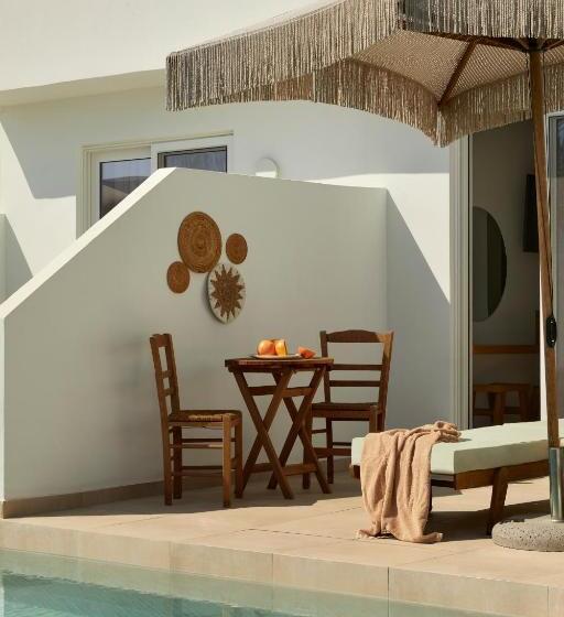 Номер Стандарт Вид на Бассейн, Absolute Kiotari Resort