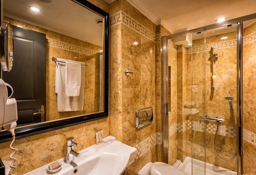 Номер Стандарт, Maison Grecque Hotel Extraordinaire