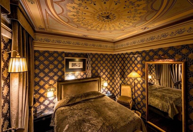 Номер Стандарт, Maison Grecque Hotel Extraordinaire