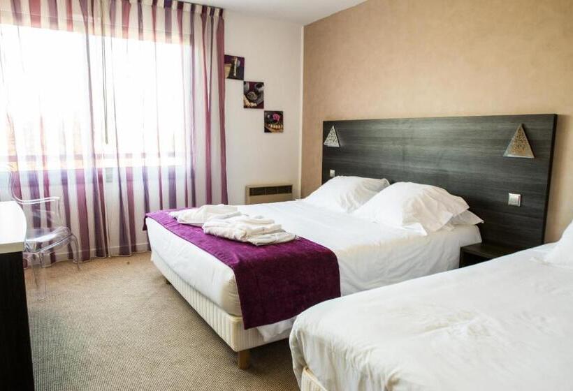 Номер Superior, Logis Hotel Restaurant Spa Les Oliviers