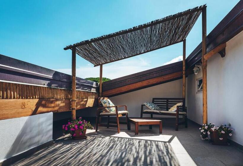 اتاق استاندارد با تراس, Antica Villa Colonica