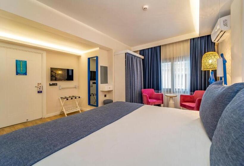 اتاق استاندارد, Ece Marina Suites