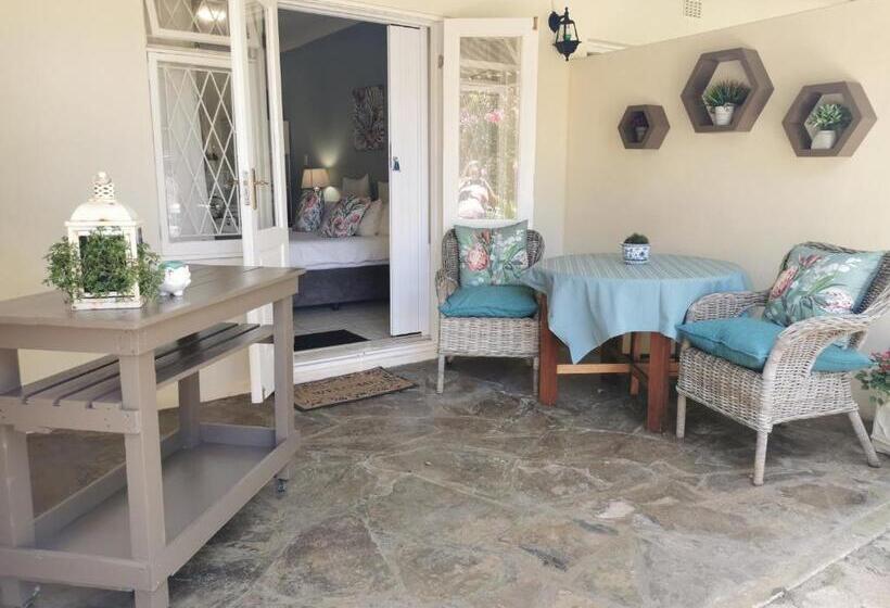 Номер Deluxe Кровать Кинг, Eight Palms
