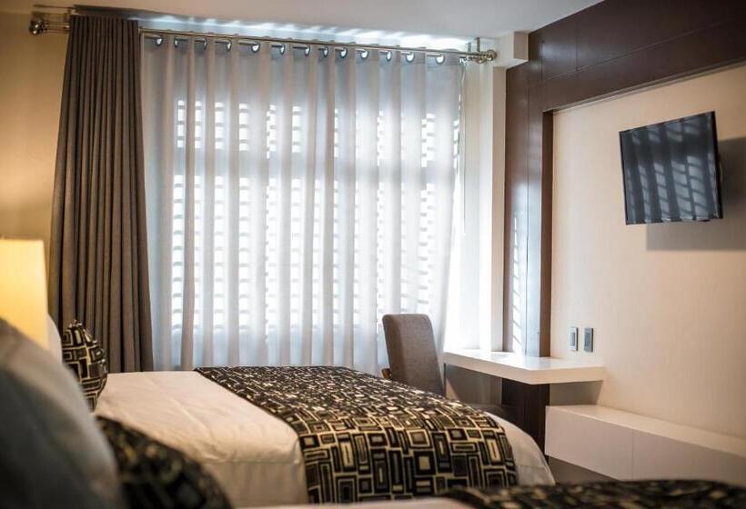 Suite, Corral Grande