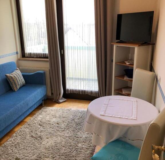 발코니가 있는 스위트, Haus Camelia