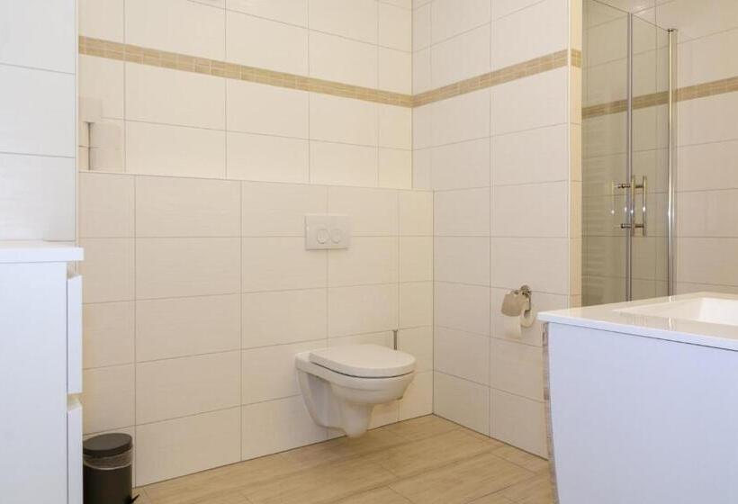 Номер Стандарт, Zimmervermietung Dietzenbach