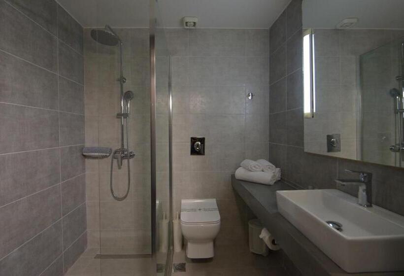 Трехместный Номер Superior, Aristoteles Holiday Hotel And Spa