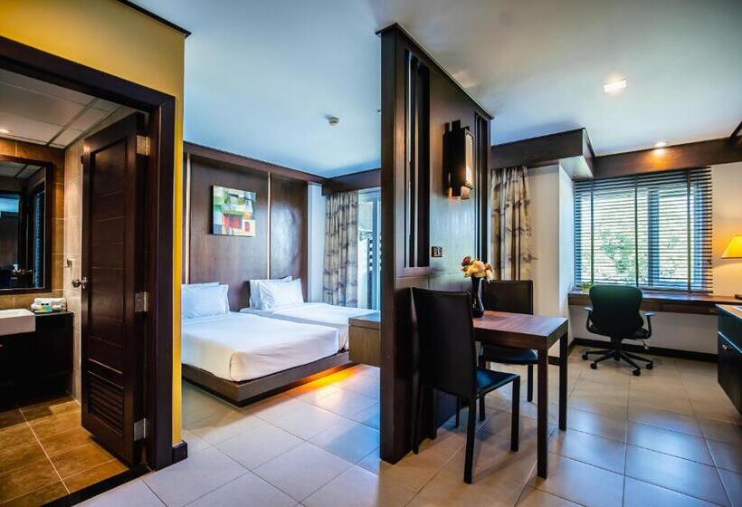 Номер Deluxe, Ratana Hotel Chalong