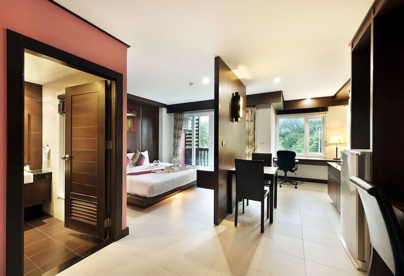 Номер Deluxe, Ratana Hotel Chalong
