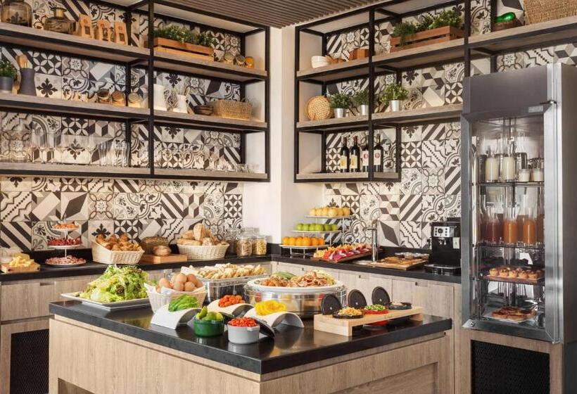 デラックスルーム, Courtyard By Marriott Phnom Penh