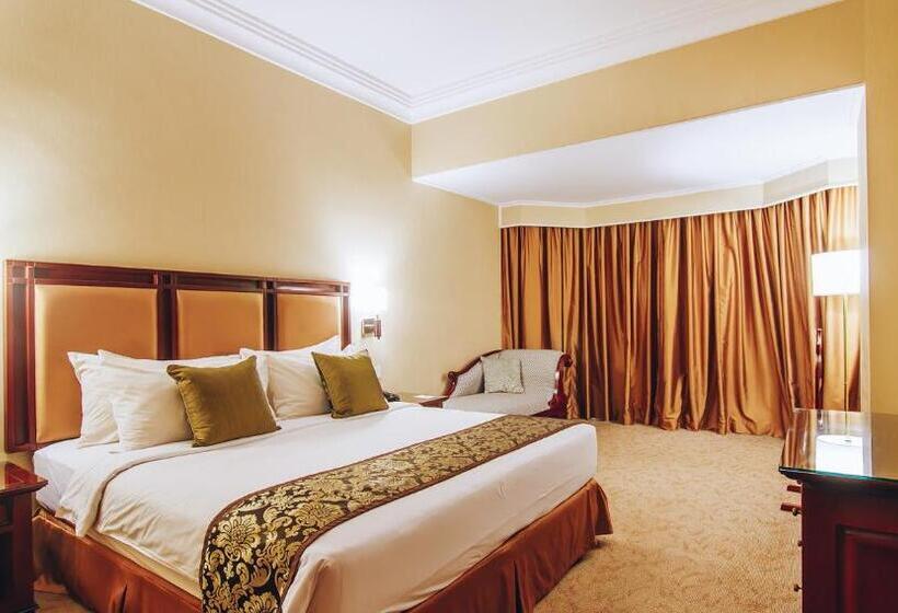 Люкс, Lumire Hotel & Convention Centre