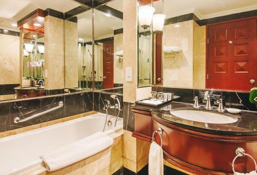 Номер Executive, Lumire Hotel & Convention Centre