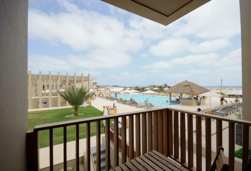 اتاق اساندارد با چشم‌انداز جانبی به دریا, Oasis Salinas Sea