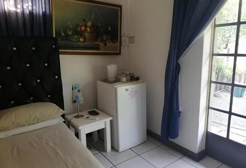 스탠다드 룸, Elephant Walk Guesthouse And Back Packers