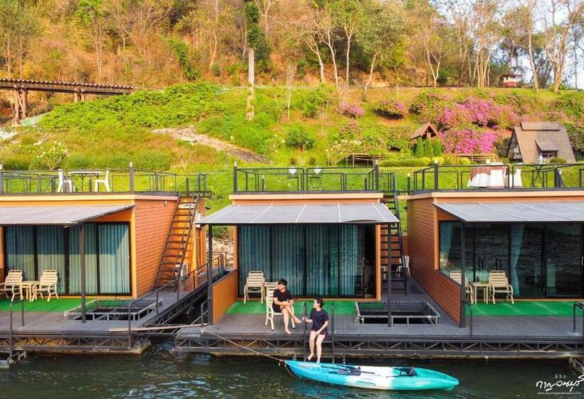 标准间带阳台, Suan Sai Yok Resort