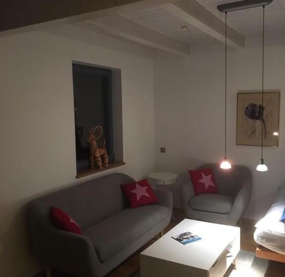 带1个卧室的顶楼公寓, Gästehaus/fewos/boardinghaus Lüneburg Süd