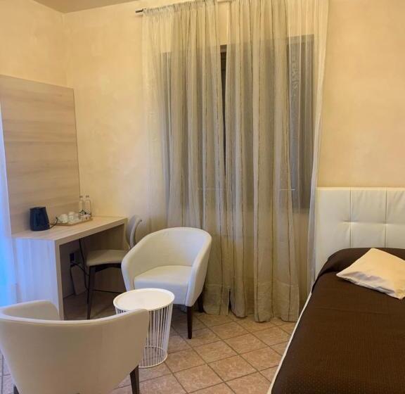 Стандартный Номер Кровать Кинг, Pernice 77