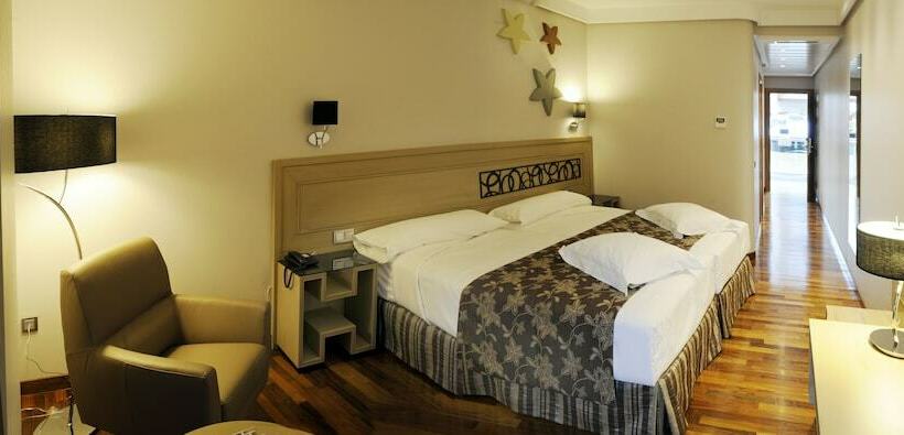 스탠다드 트리플 룸, Cumbria Spa Hotel 3 Sup