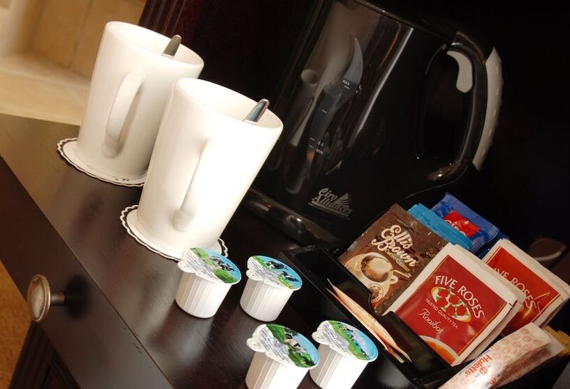 Семейный Номер, Premier Splendid Inn Pinetown
