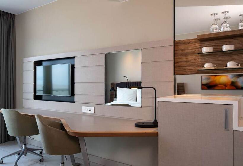 스탠다드 스튜디오 도시 전망, Radisson Blu Hotel & Residence, Maputo