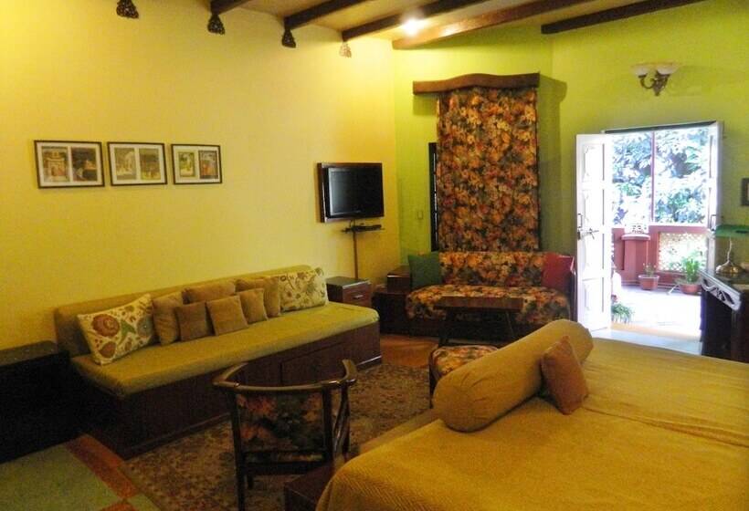Номер Deluxe, Ranjit S Svaasa Amritsar
